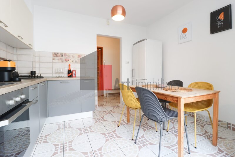 Obor, Mihai Bravu, bloc stradal, reabilitat, apartament